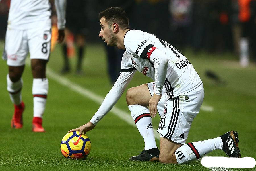 包含北京国安内部会议纪要流出——清晨远射贴柱，英超使命明确，球探报告显示潜力的词条